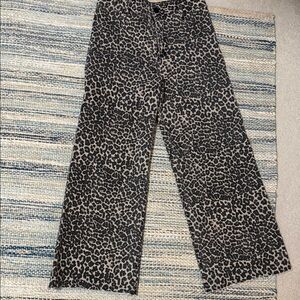 Stylish Leopard Print High Rise Women's Jeans